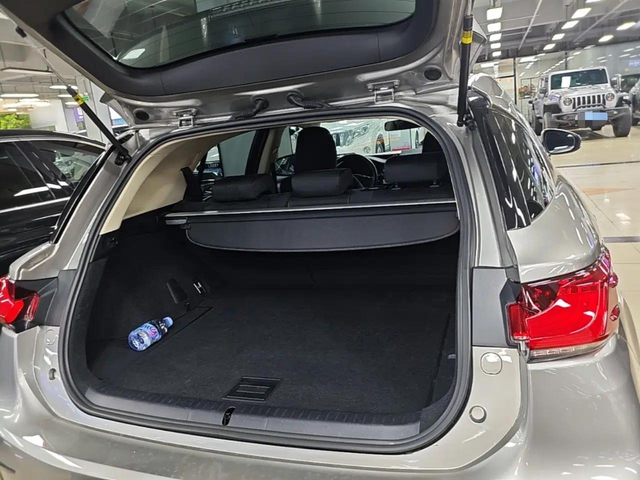 Lexus CT 2017 CT200h Elite Edition Monotone China VI — миниатюра 22