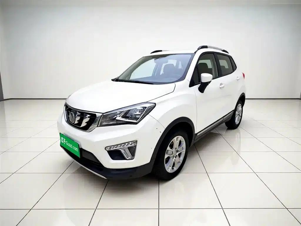 Changan CS15 2016 1.5L Automatic Fashion Edition — миниатюра 1