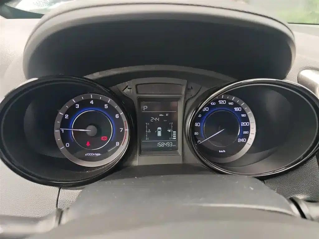Changan CS15 2016 1.5L Automatic Fashion Edition — миниатюра 12