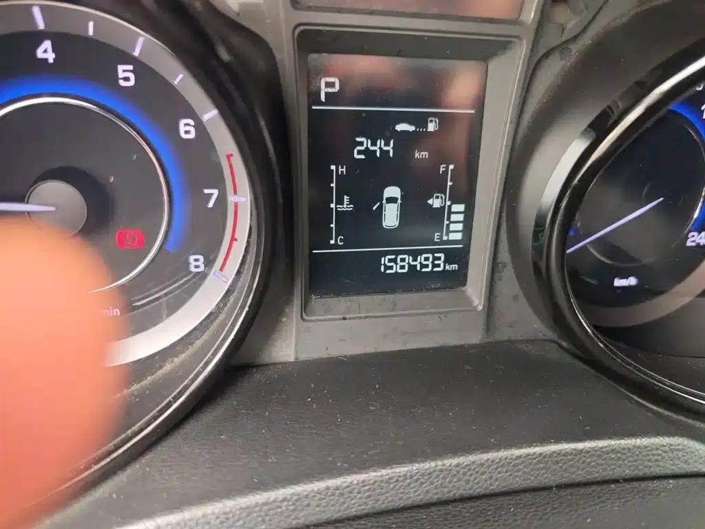 Changan CS15 2016 1.5L Automatic Fashion Edition — миниатюра 13