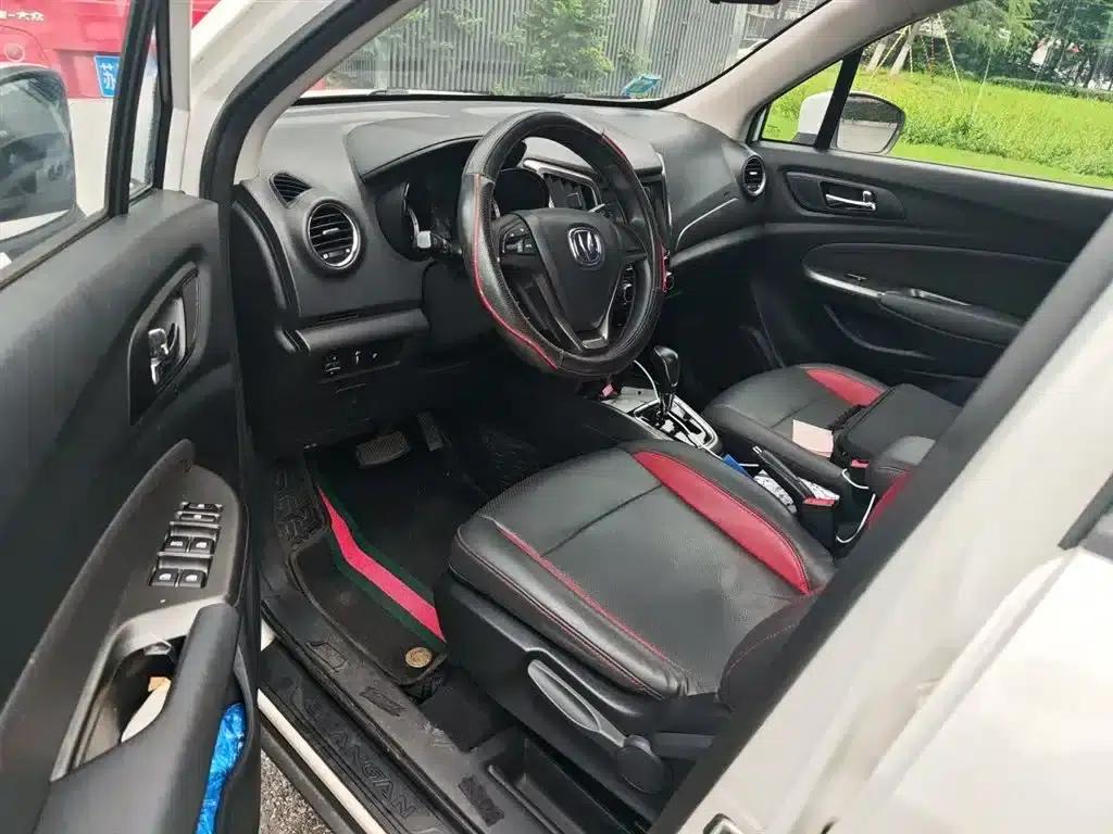Changan CS15 2016 1.5L Automatic Fashion Edition — миниатюра 17