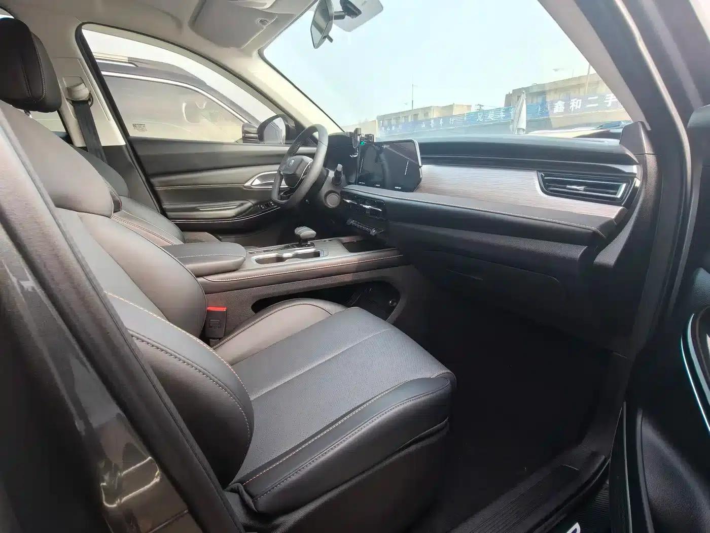 Changan X7 PLUS 2024 1.5T Automatic Premium 7-seater — миниатюра 9