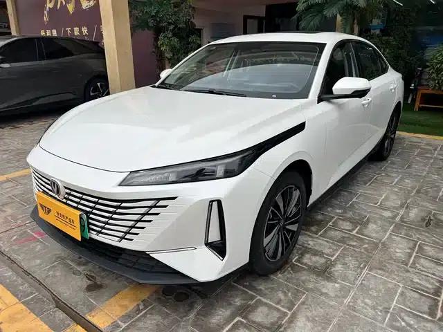 Changan Eado PHEV 2025 Smart Blue Whale 145KM Battleship Edition