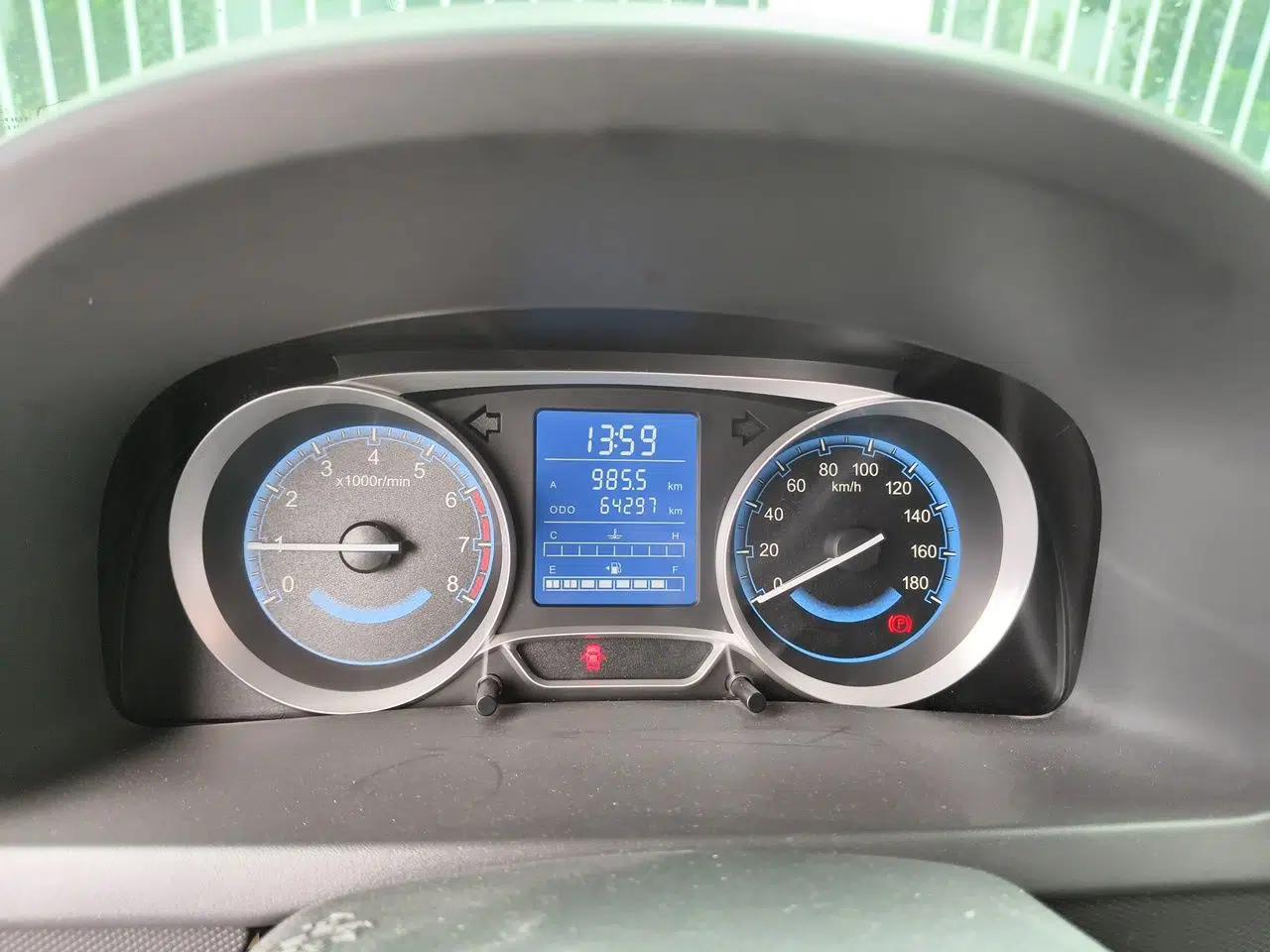 Suzuki Wagon R X5 2016 1.4L Entry Model China V Standard — миниатюра 11