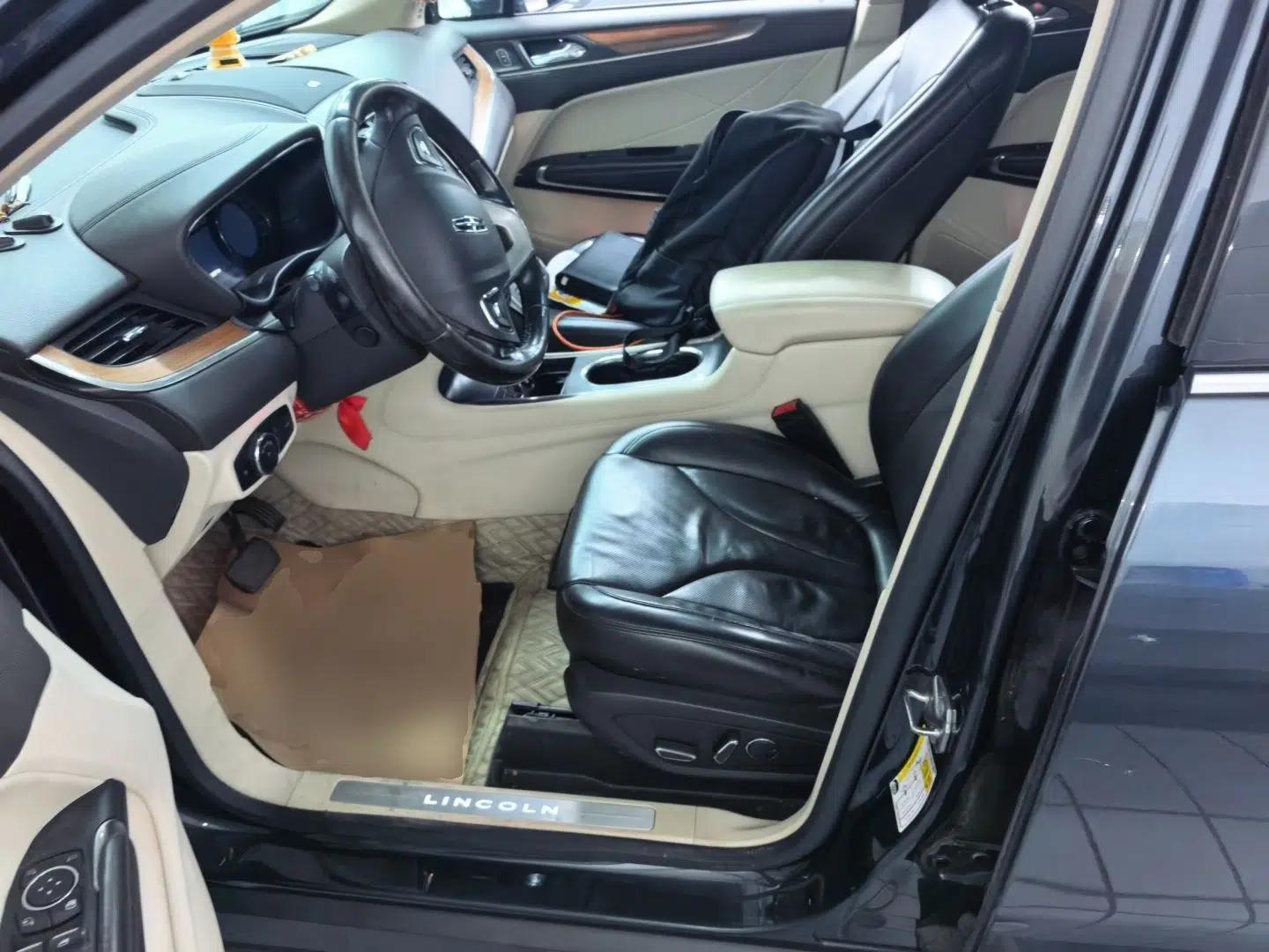 Lincoln MKC 2014 2.0T Four-Wheel Drive Prestige Edition — миниатюра 16
