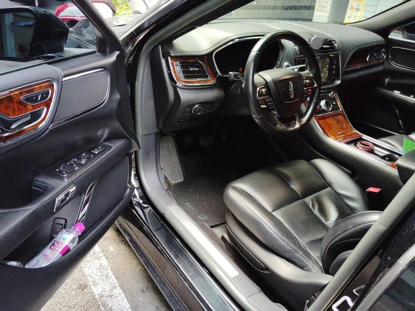 Lincoln Continental 2017 2.0T Two-Wheel Drive Deluxe Edition — миниатюра 16