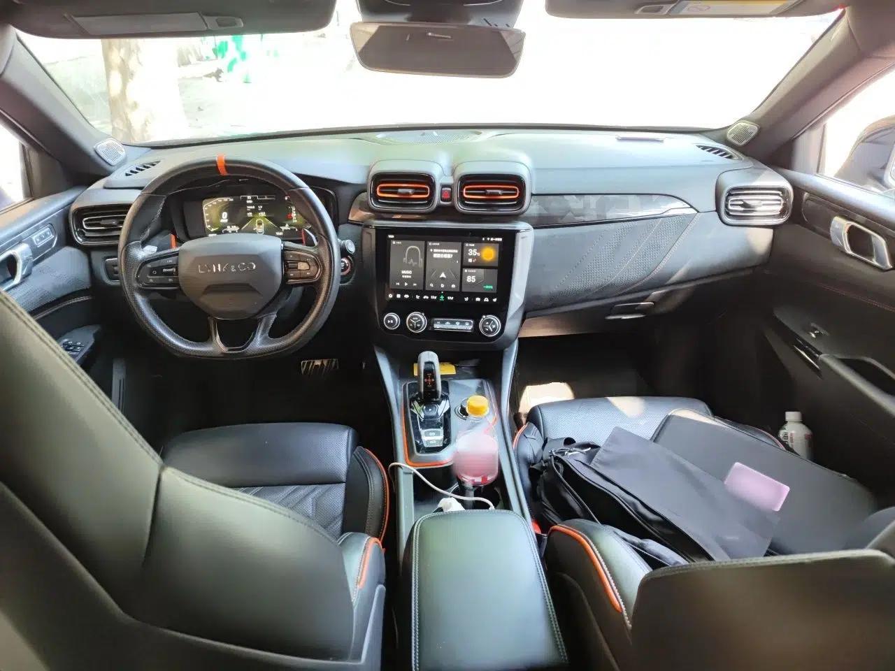 Lynk & Co 02 Hatchback 2021 2.0TD Halo Driving Control Kit Edition — миниатюра 9