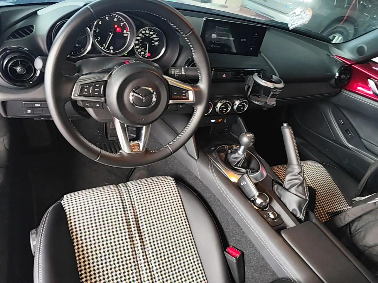 Mazda MX-5 Mazda MX-5 (parallel import) — миниатюра 17