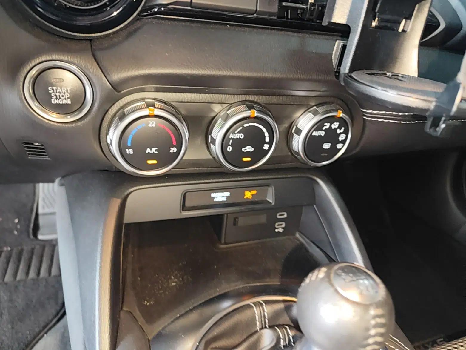 Mazda MX-5 Mazda MX-5 (parallel import) — миниатюра 20