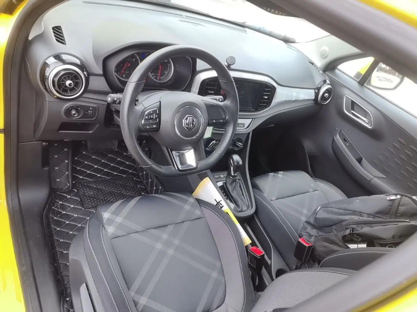 MG 3 2017 1.5L Automatic Smart Connect Luxury Edition — миниатюра 12