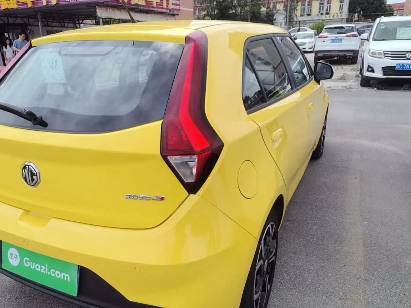 MG 3 2017 1.5L Automatic Smart Connect Luxury Edition — миниатюра 9
