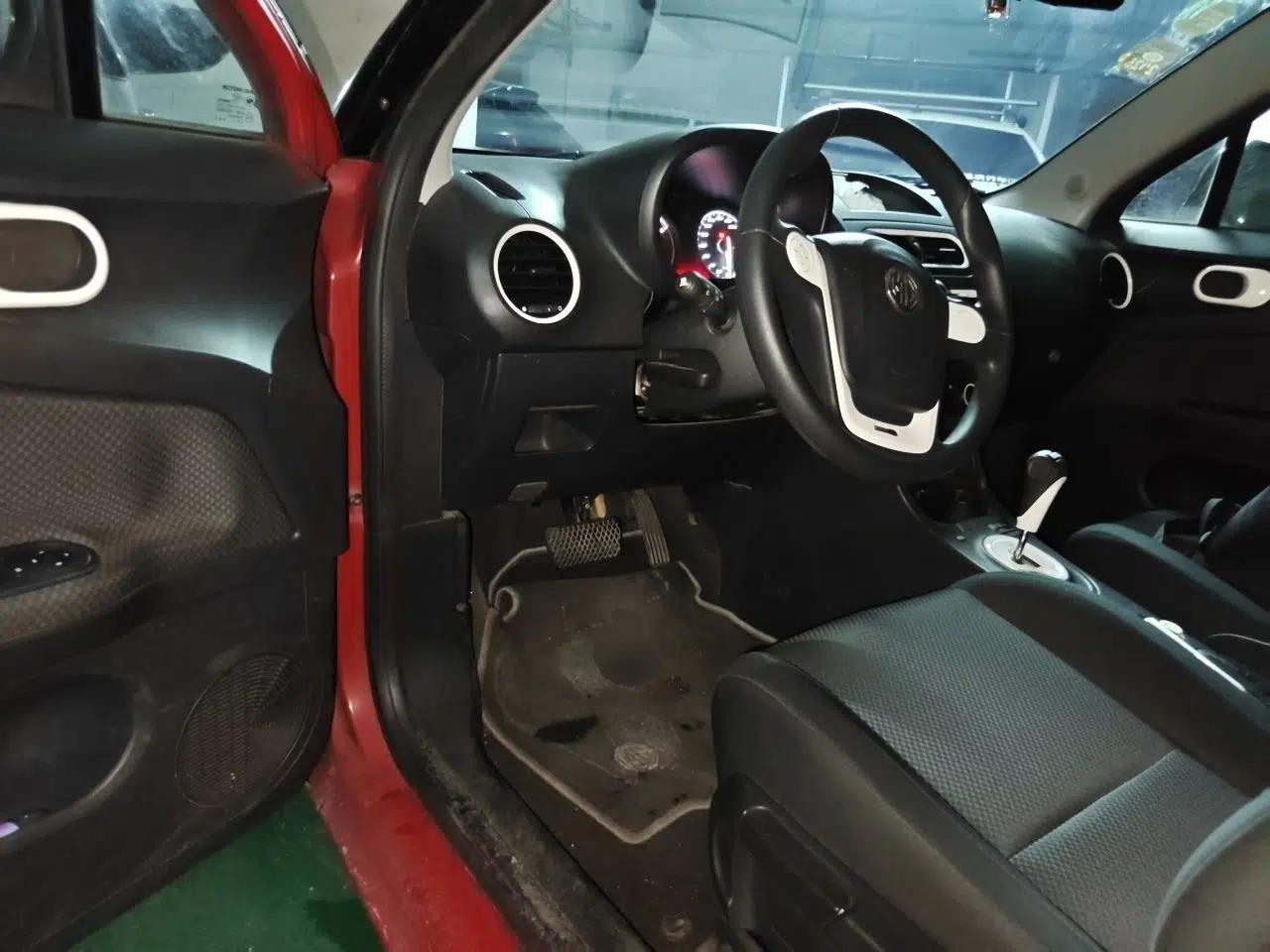 MG 3 2011 1.5L AMT Elite Edition — миниатюра 16