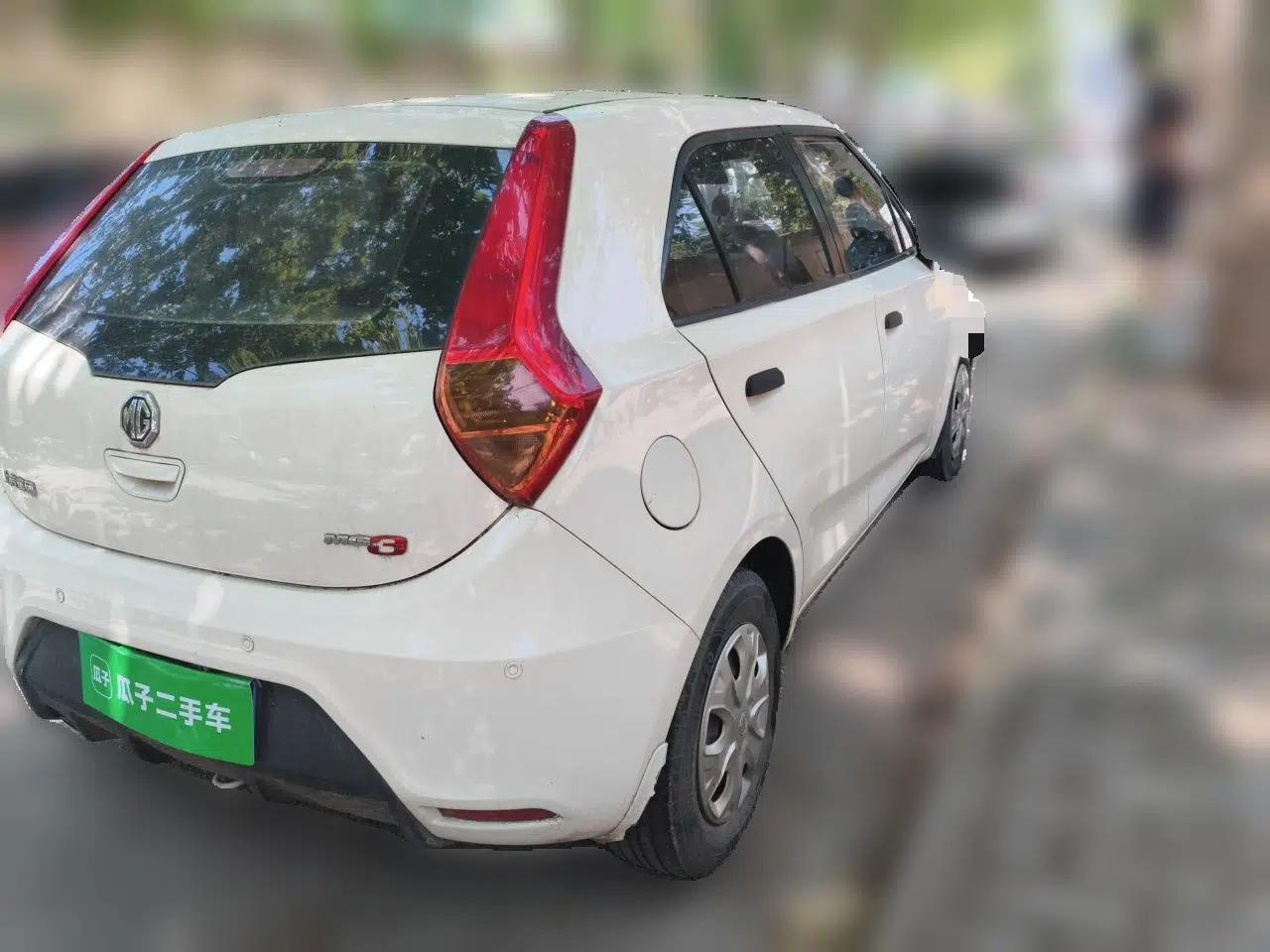 MG 3 2014 1.3L Manual Comfort Edition — миниатюра 6