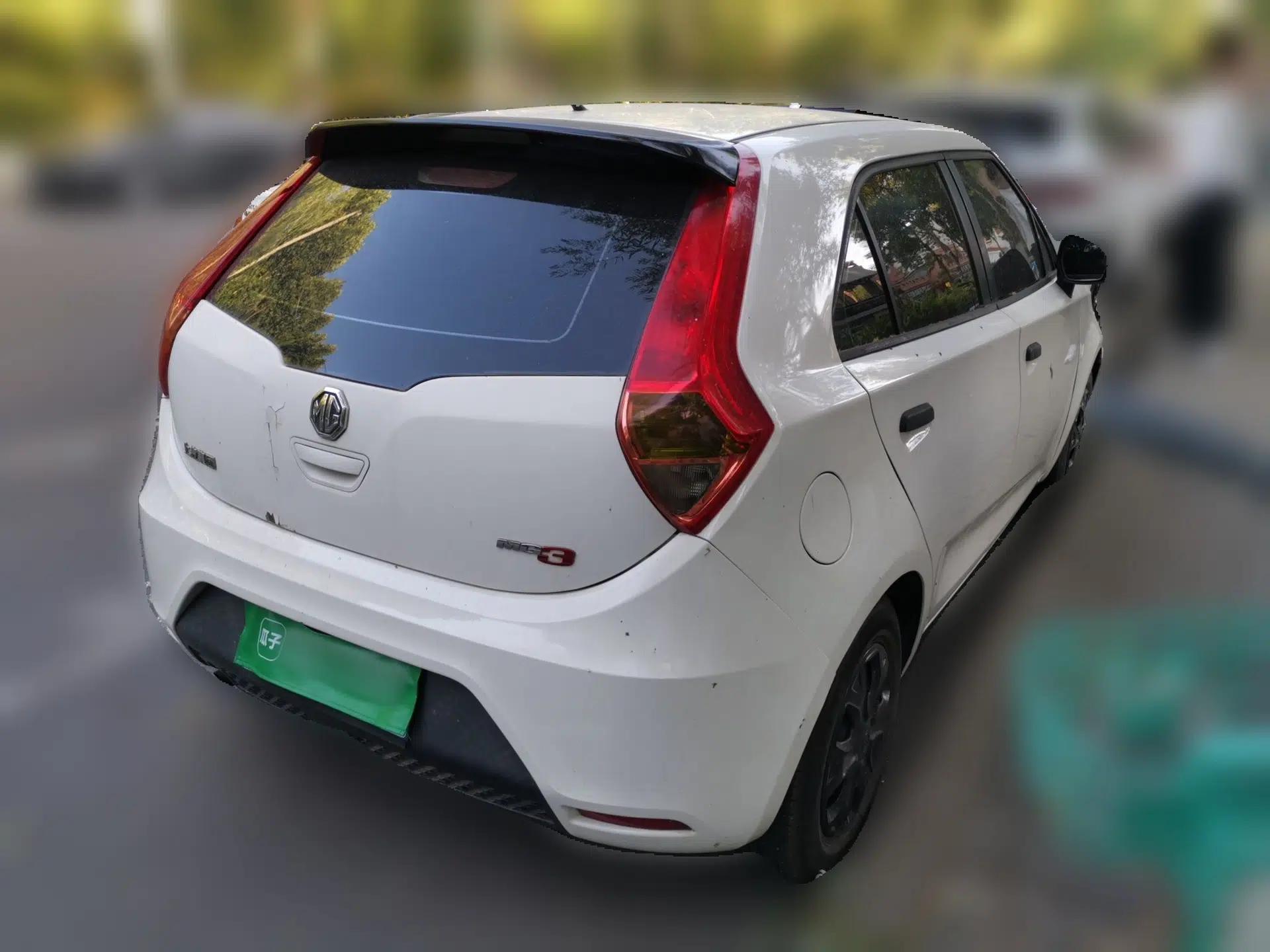 MG 3 2013 1.3L Manual Comfort Edition — миниатюра 6