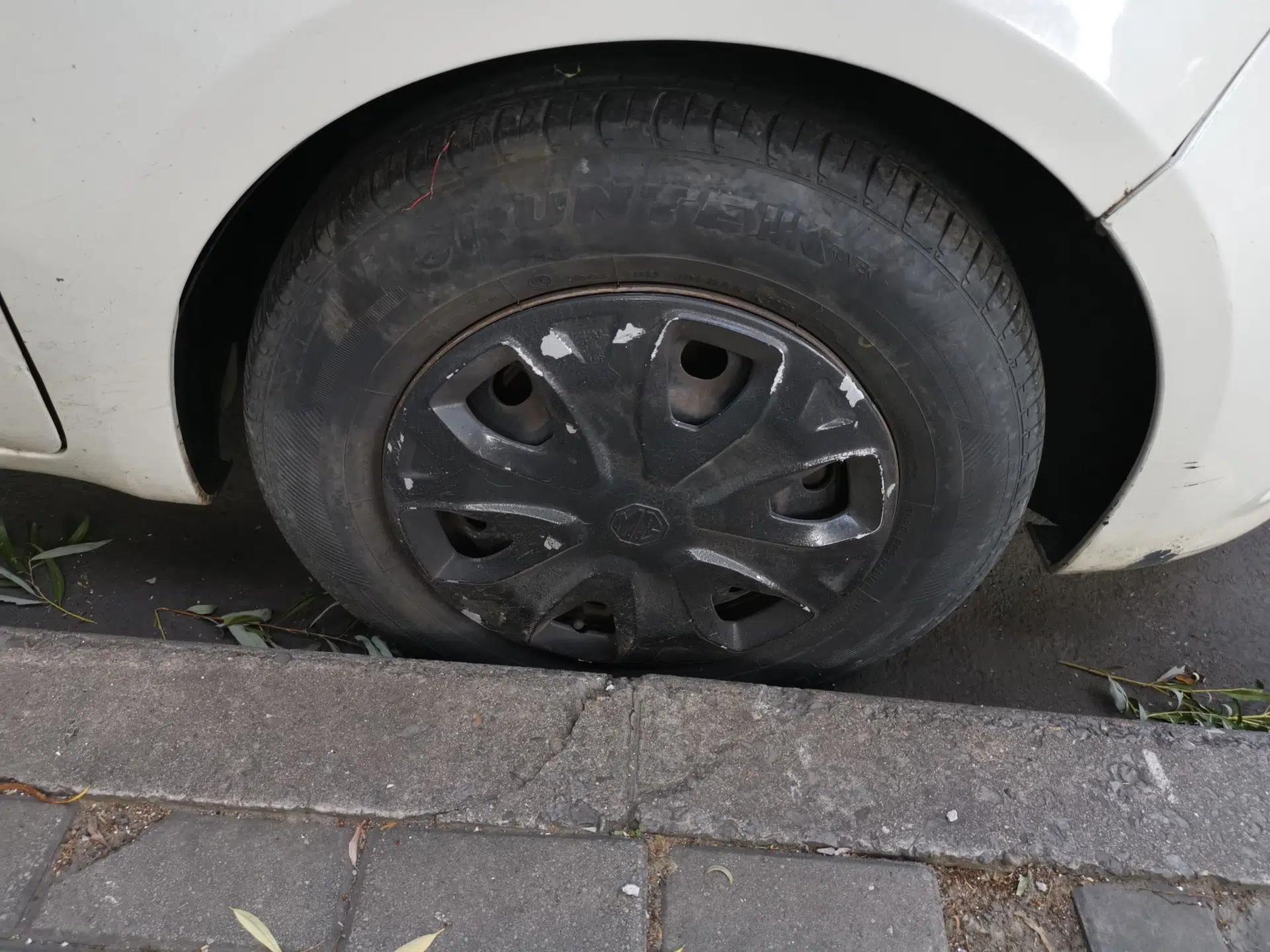 MG 3 2013 1.3L Manual Comfort Edition — миниатюра 8