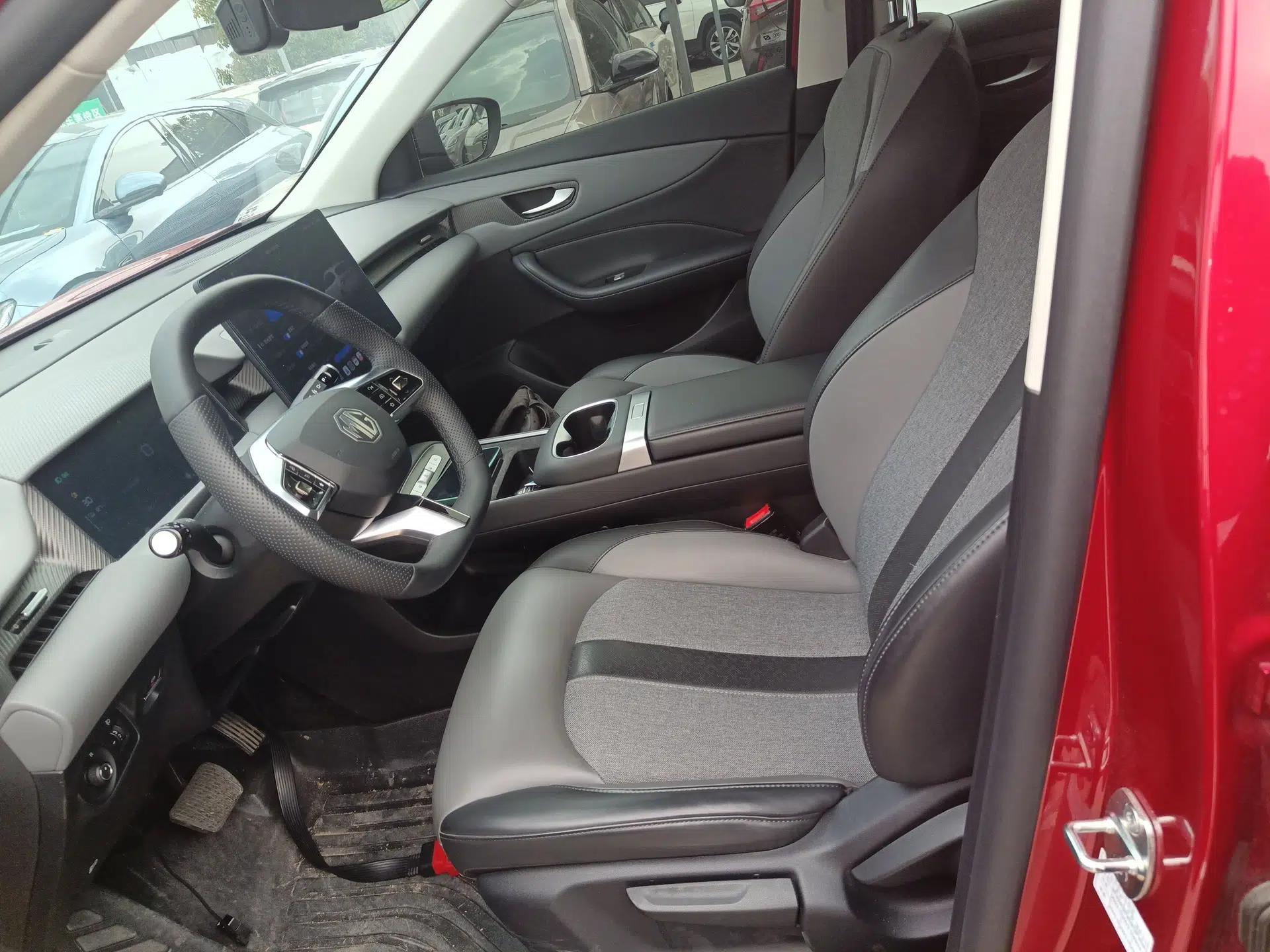 MG ES5 2025 425 Pro Rear-Drive Version — миниатюра 17