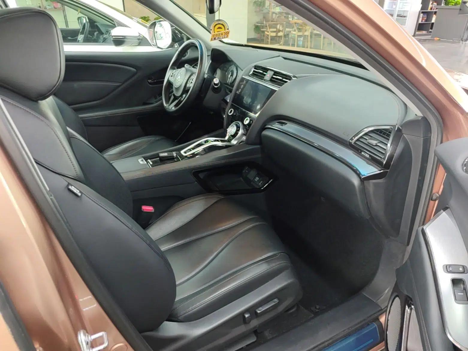 Acura CDX 2016 1.5T Four-Wheel Drive Smart Edition — миниатюра 19