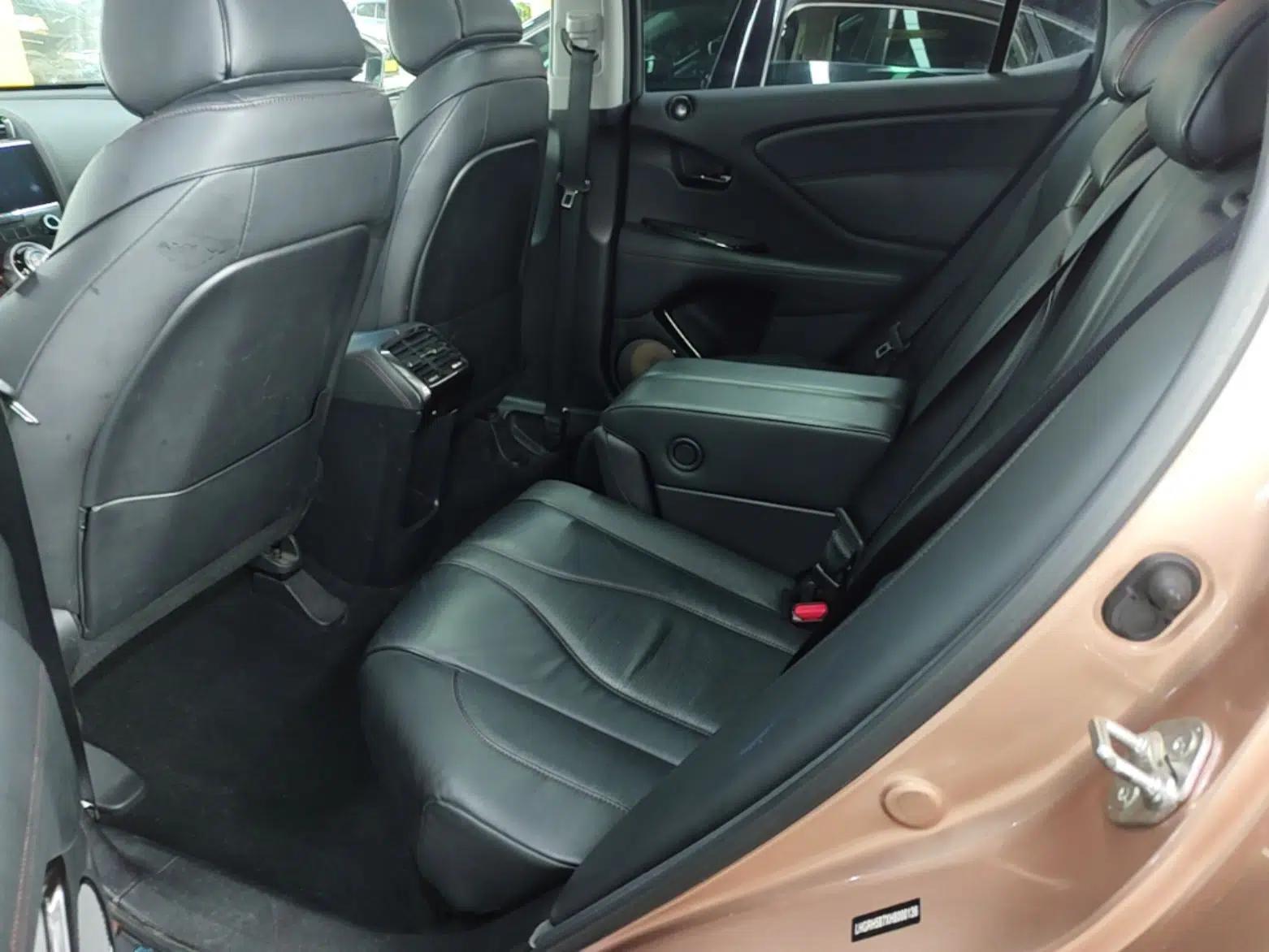 Acura CDX 2016 1.5T Four-Wheel Drive Smart Edition — миниатюра 20