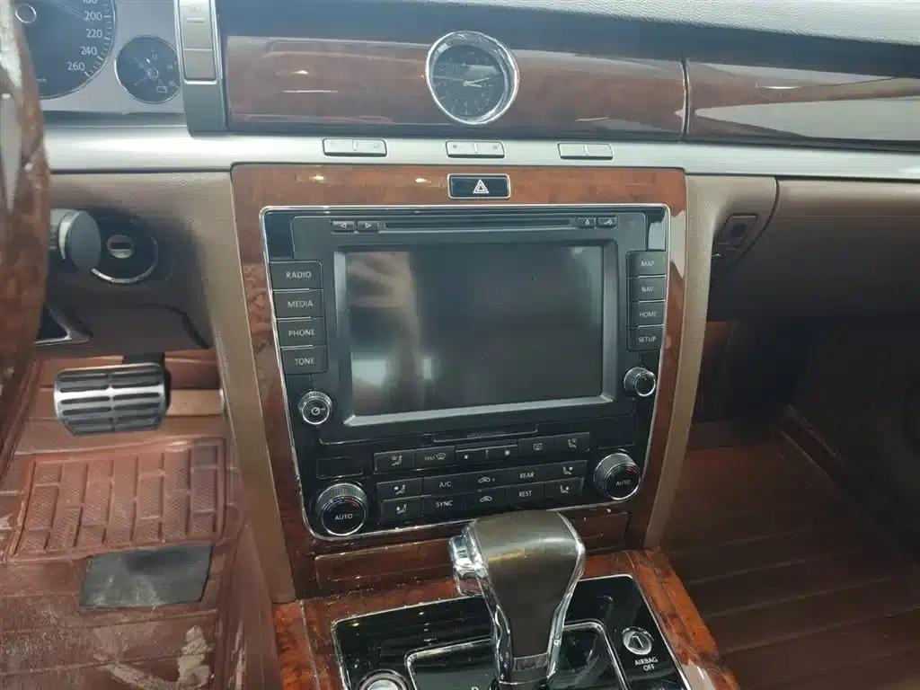 Phaeton 2014 3.0L Executive Edition — миниатюра 15