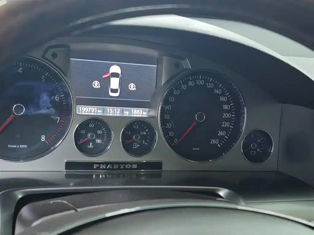 Phaeton 2014 3.0L Executive Edition — миниатюра 17