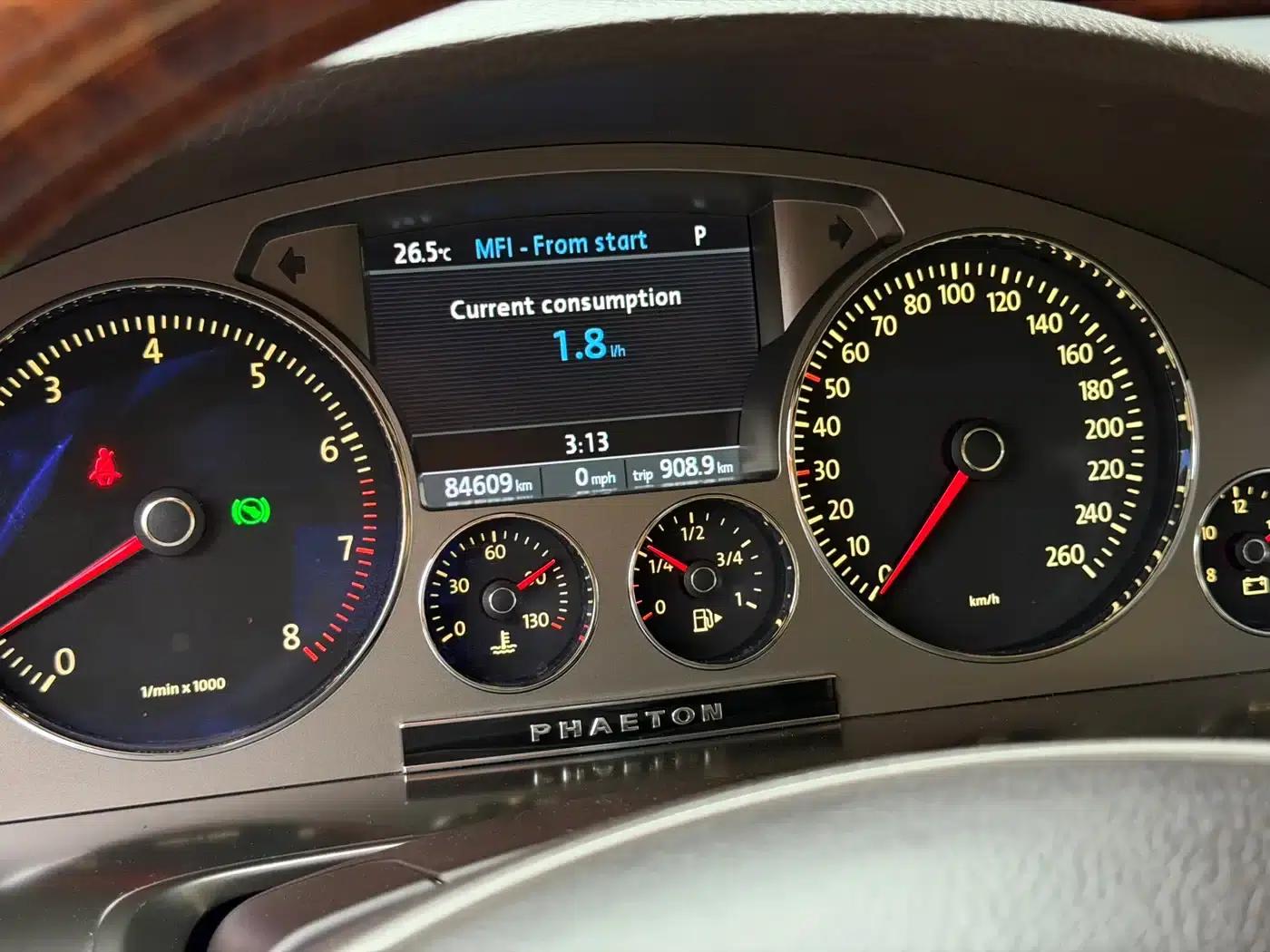 Phaeton 2012 3.0L Executive Edition — миниатюра 13