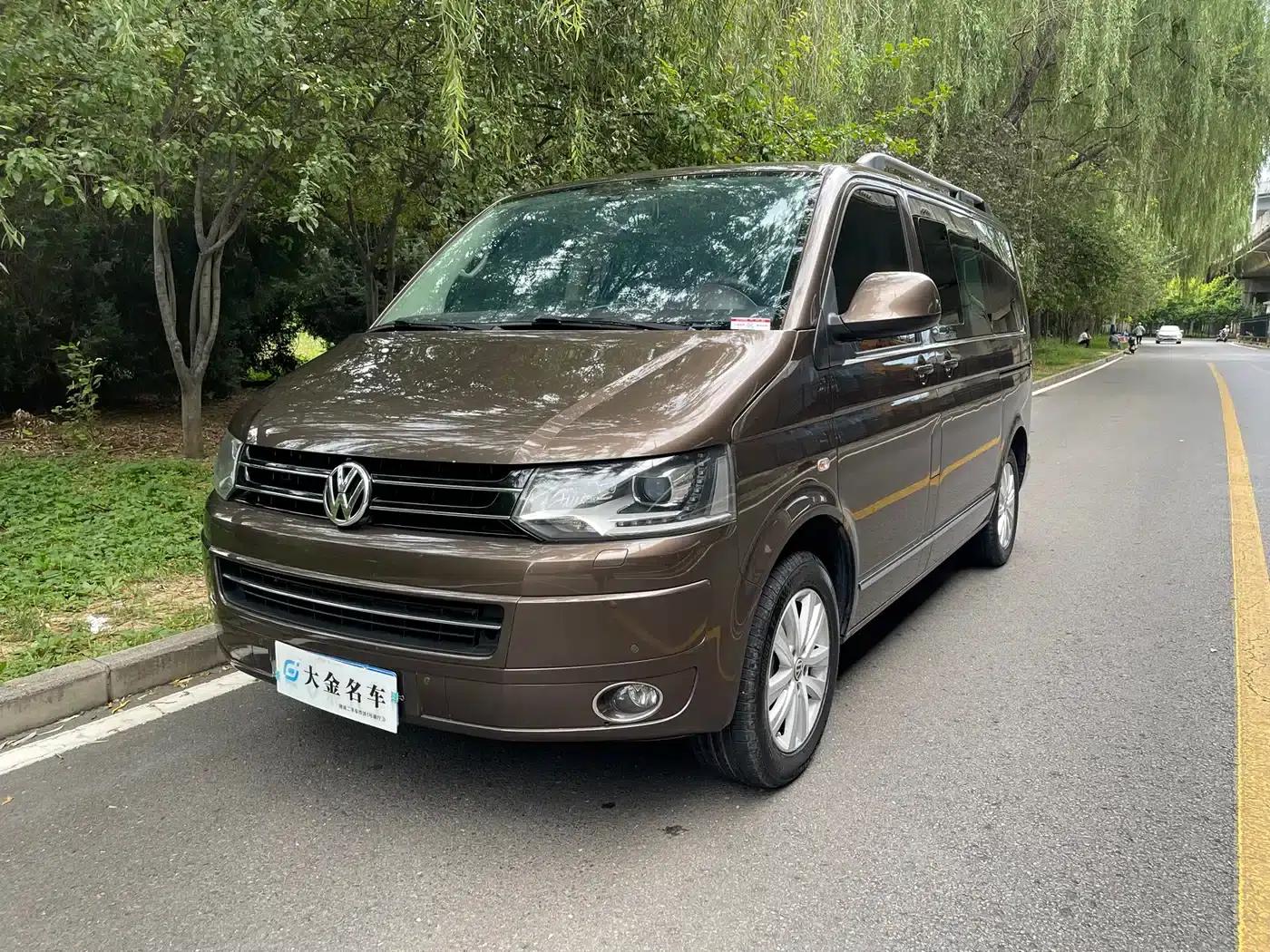 2014 Multivan 2.0TSI AWD Executive Edition — миниатюра 1