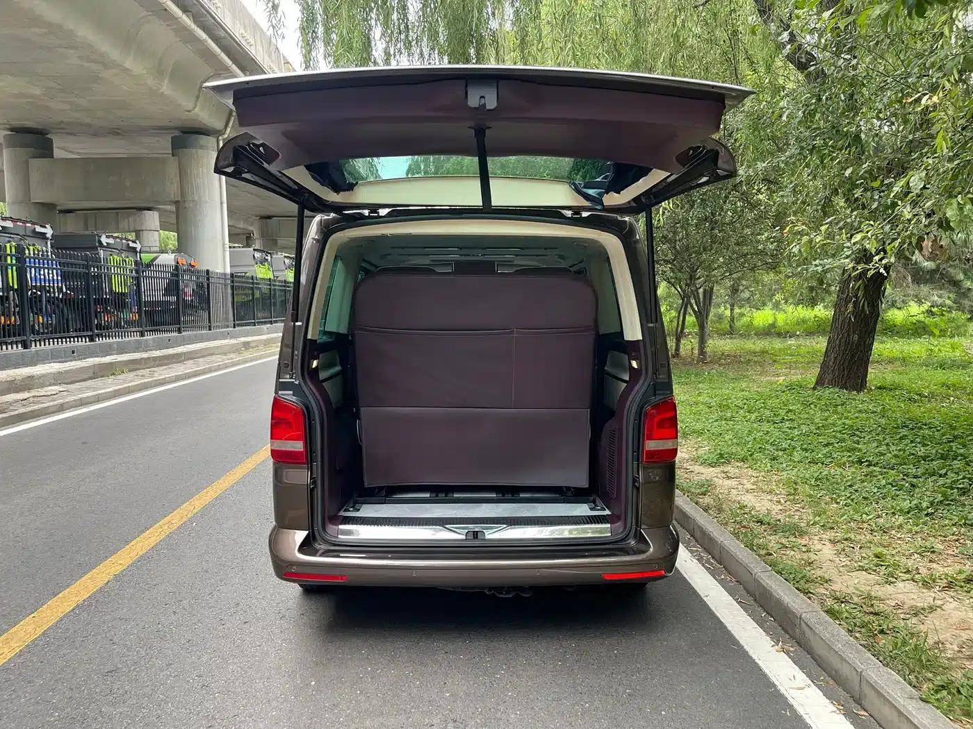 2014 Multivan 2.0TSI AWD Executive Edition — миниатюра 11