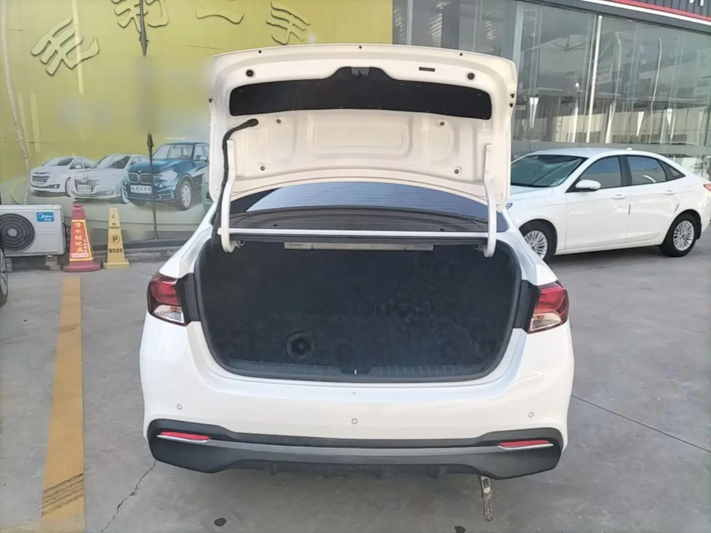 Kia Forte 2019 1.6L Automatic Fashion Edition China VI Standard — миниатюра 22