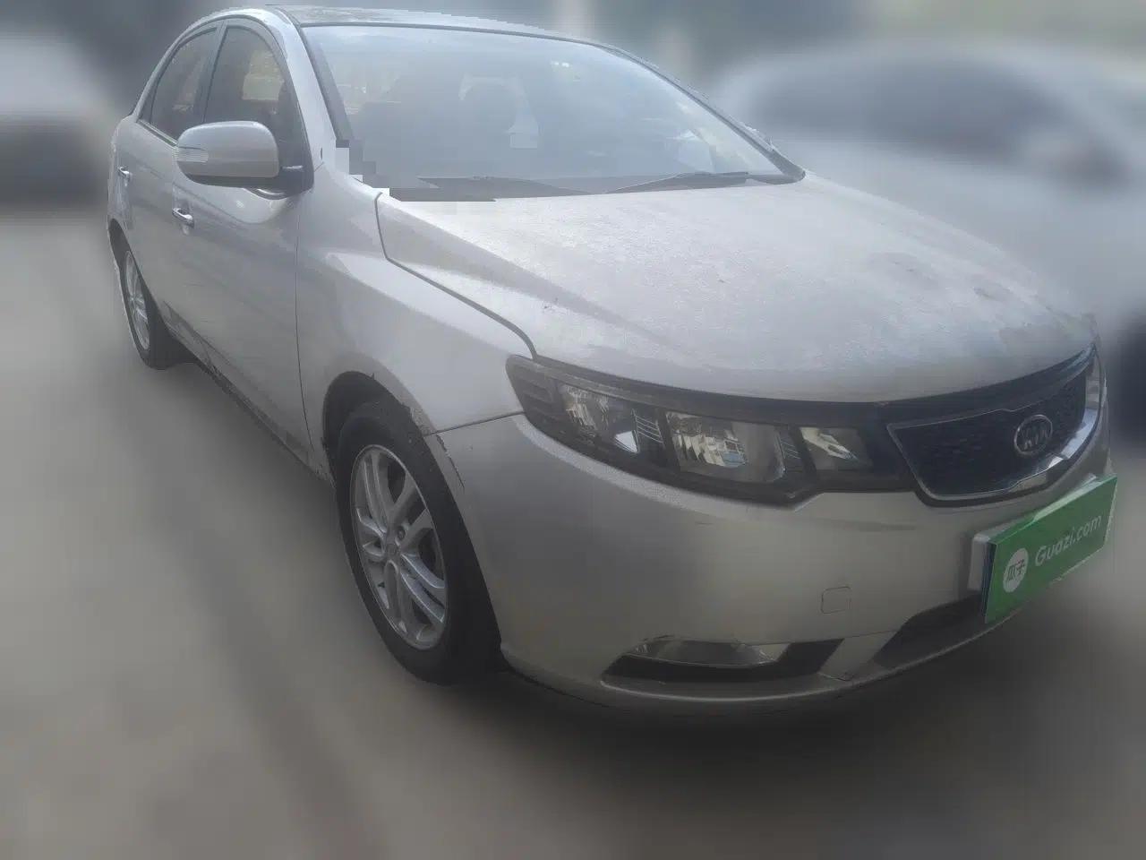 Kia Forte 2011 1.6L AT Premium — миниатюра 3