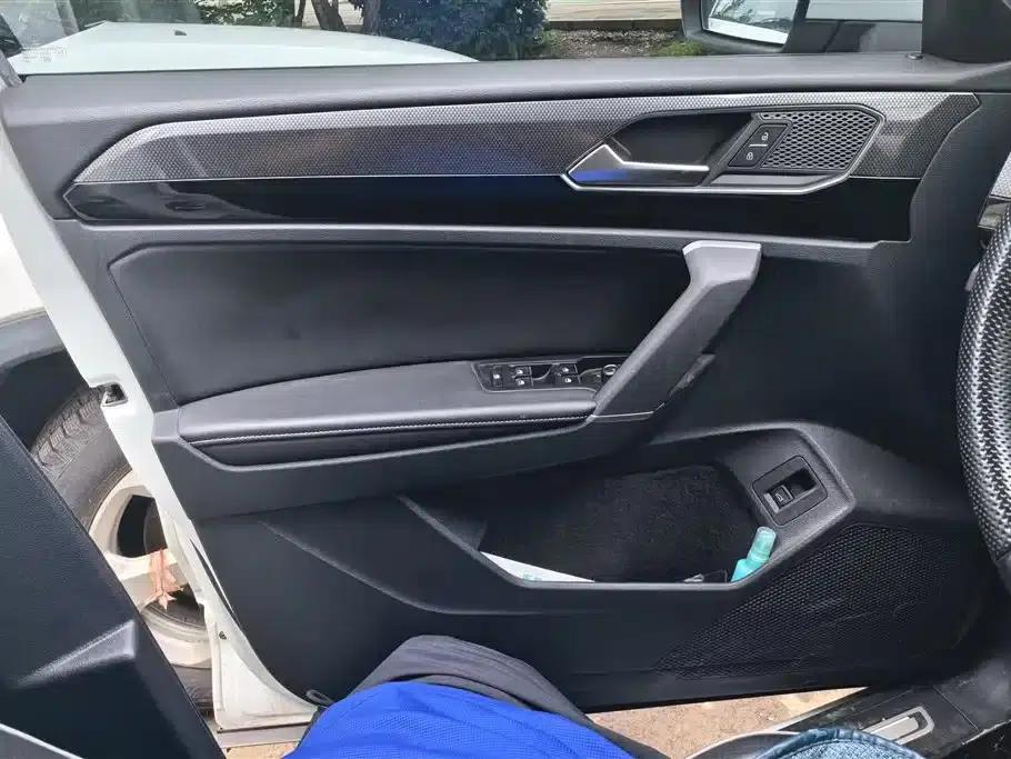 Tayron X 2020 330TSI 2WD Premium Intelligent Edition — миниатюра 7