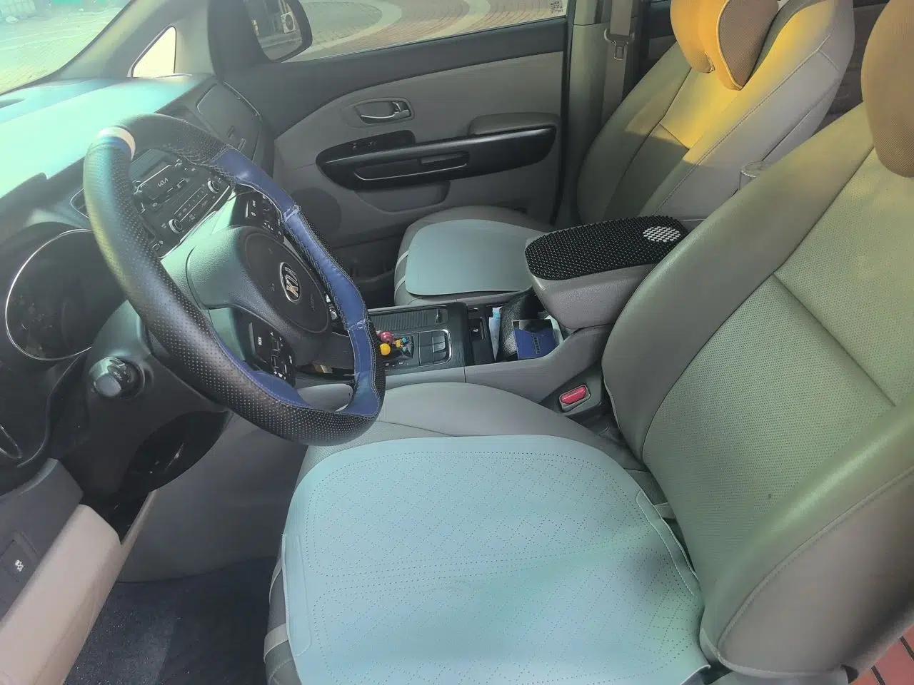 Kia Carnival 2015 2.2T Comfort Edition China IV Standard — миниатюра 15