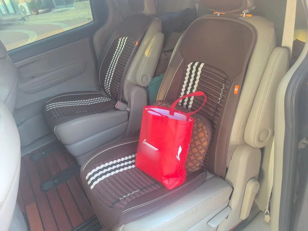 Kia Carnival 2015 2.2T Comfort Edition China IV Standard — миниатюра 17