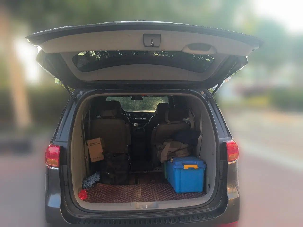 Kia Carnival 2015 2.2T Comfort Edition China IV Standard — миниатюра 19