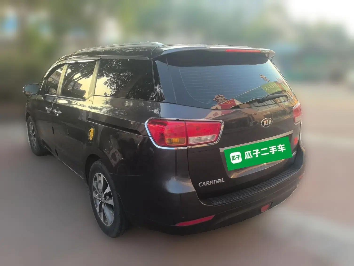 Kia Carnival 2015 2.2T Comfort Edition China IV Standard — миниатюра 4