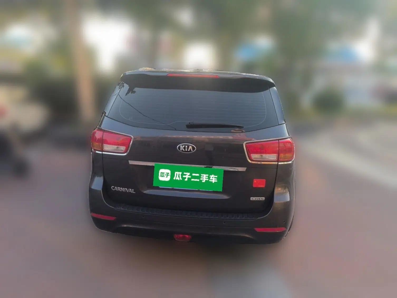 Kia Carnival 2015 2.2T Comfort Edition China IV Standard — миниатюра 5