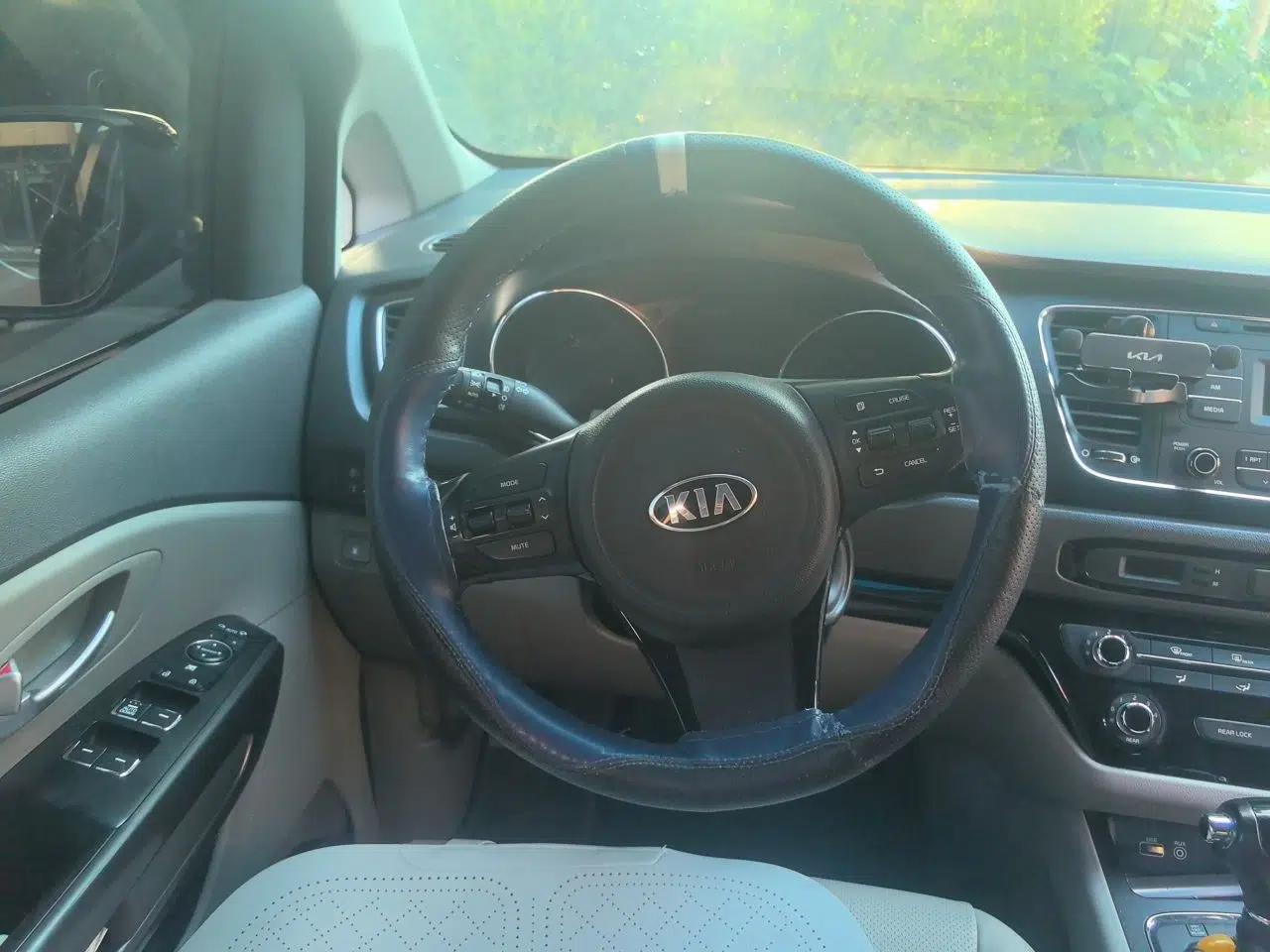Kia Carnival 2015 2.2T Comfort Edition China IV Standard — миниатюра 10