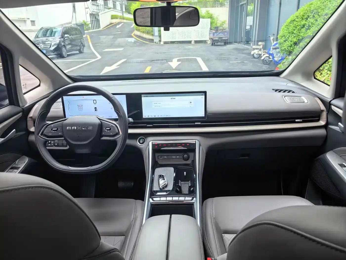 Maxus G50 Plug-in Hybrid 2025 Navigator Edition — миниатюра 23