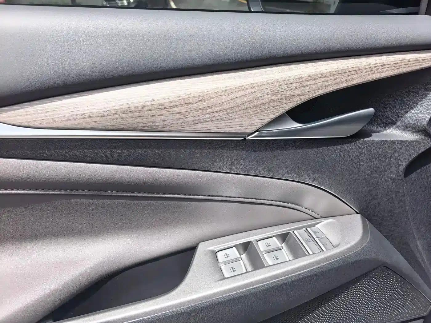 Maxus G50 Plug-in Hybrid 2025 Navigator Edition — миниатюра 26
