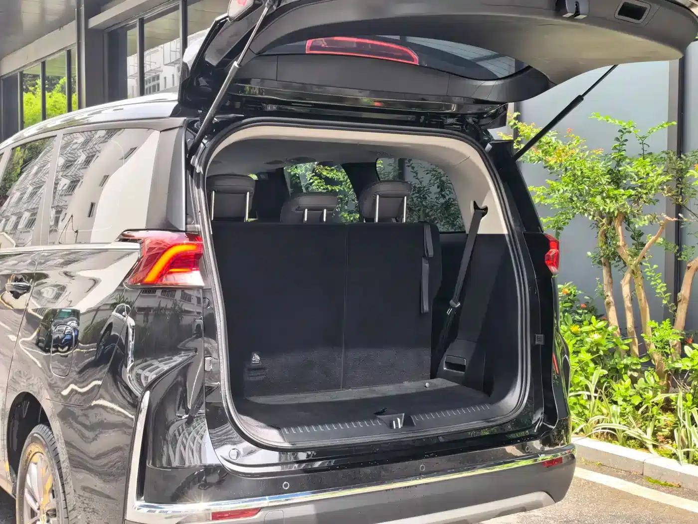 Maxus G50 Plug-in Hybrid 2025 Navigator Edition — миниатюра 8