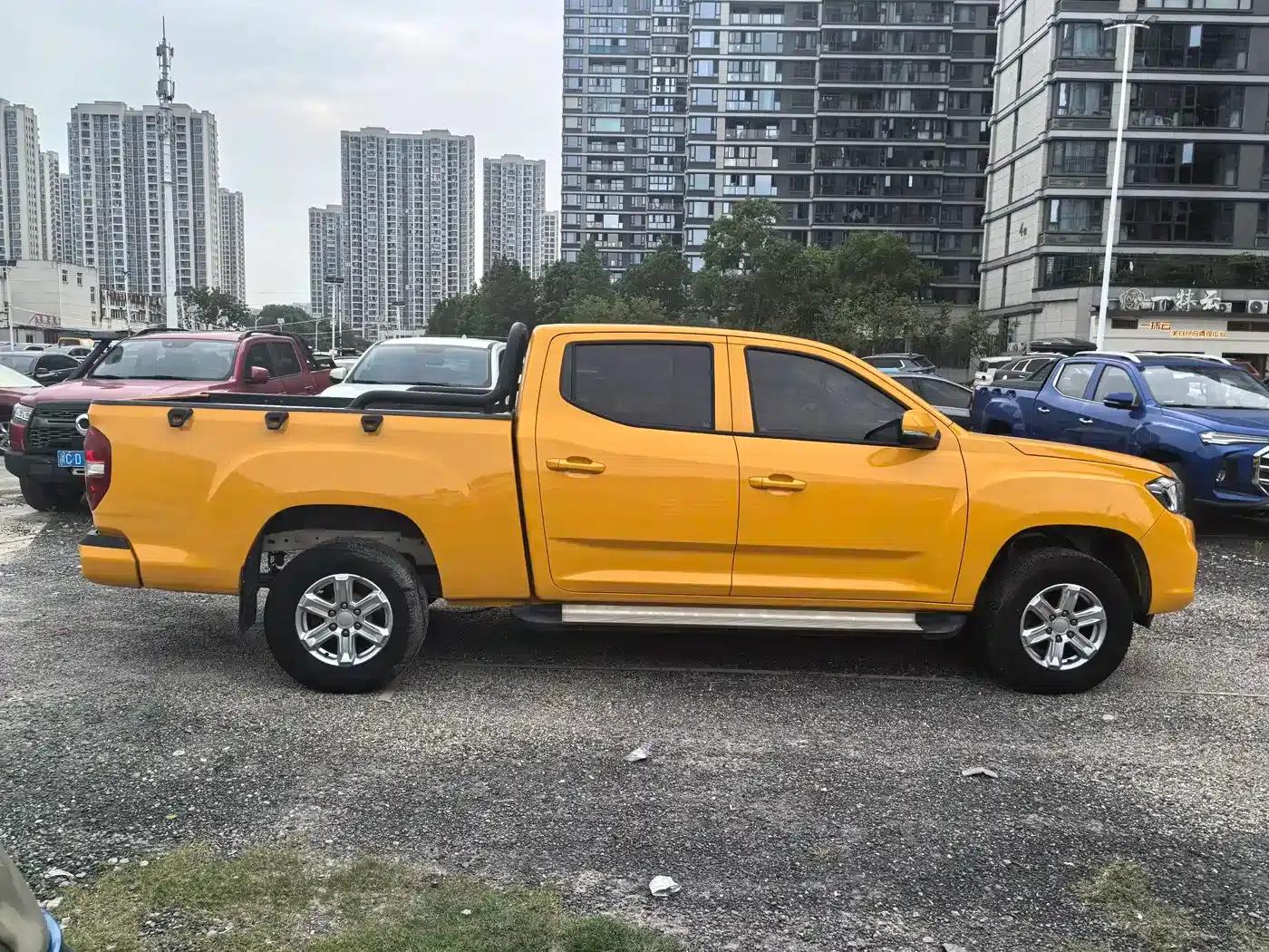 Maxus T70 2020 2.0T Diesel Automatic 2WD Comfort Edition with Long Box and High Chassis — миниатюра 4