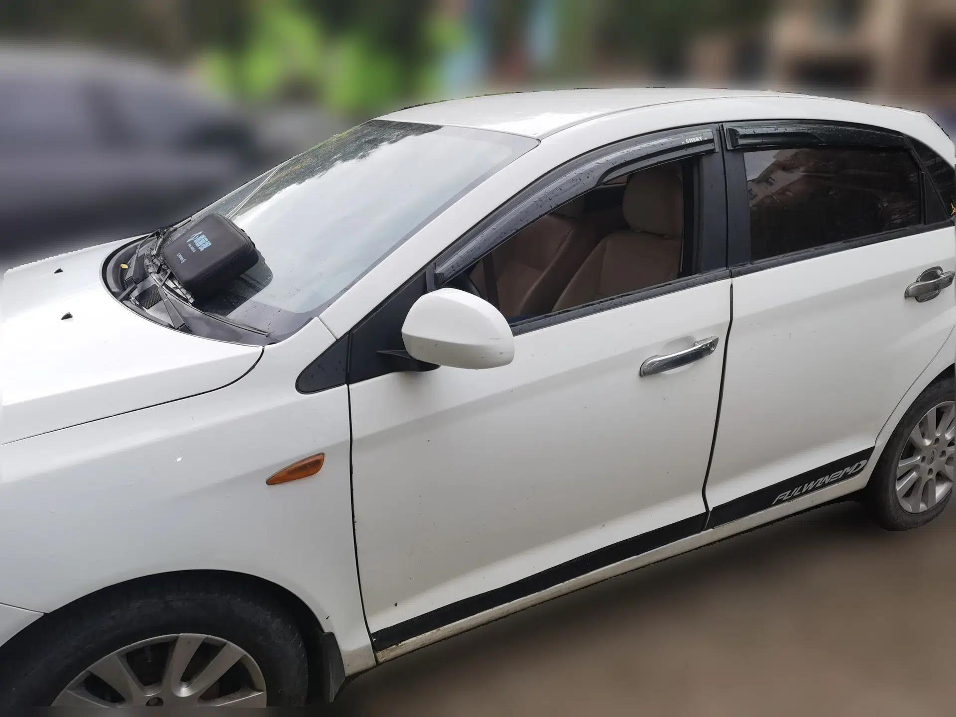 Chery Fengyun 2 2014 Hatchback 1.5L Manual New Youth Edition — миниатюра 1
