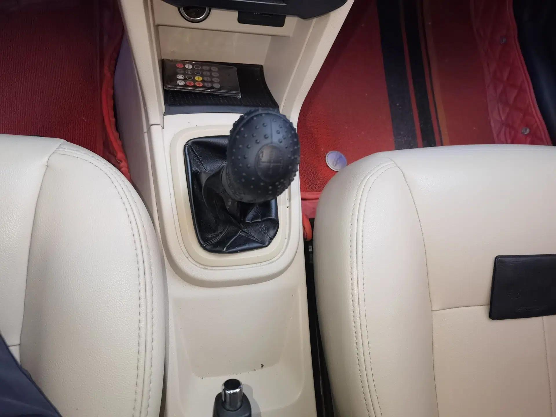 Chery Fengyun 2 2014 Hatchback 1.5L Manual New Youth Edition — миниатюра 14