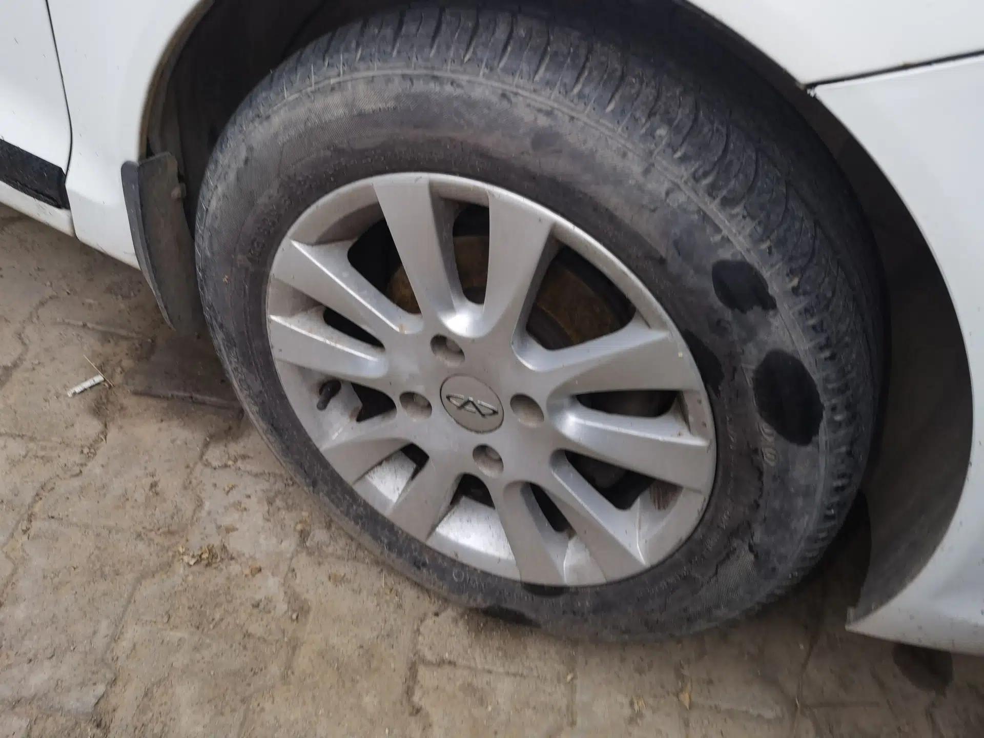Chery Fengyun 2 2014 Hatchback 1.5L Manual New Youth Edition — миниатюра 8