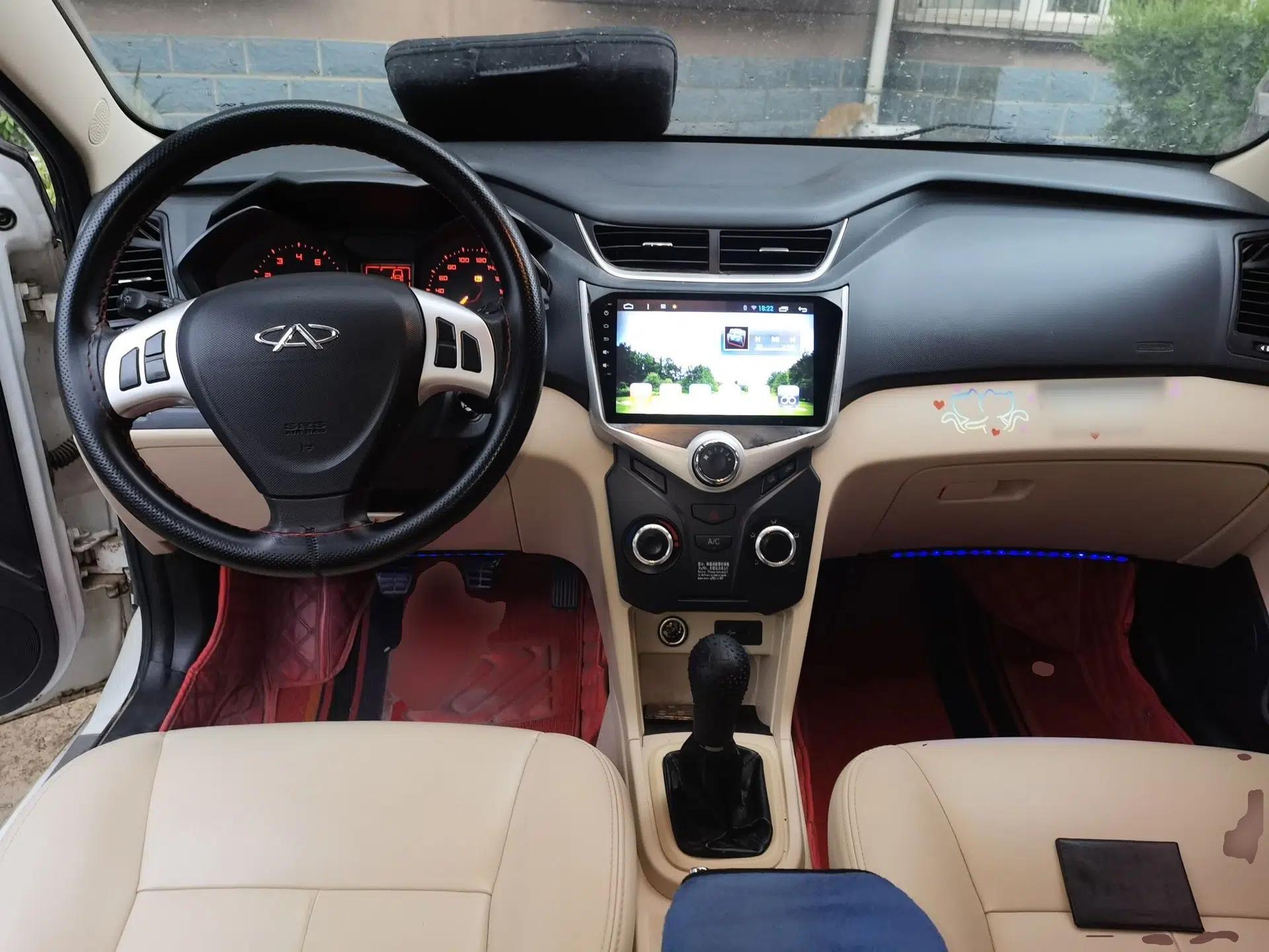 Chery Fengyun 2 2014 Hatchback 1.5L Manual New Youth Edition — миниатюра 9