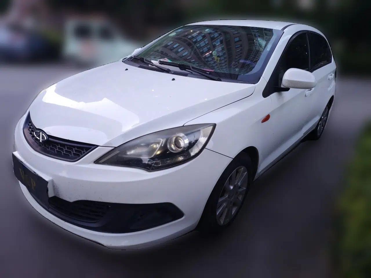Chery Fengyun 2 2013 Hatchback 1.5L Manual Ruiyi Edition — миниатюра 1