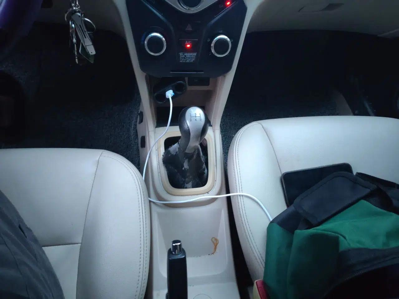 Chery Fengyun 2 2013 Hatchback 1.5L Manual Ruiyi Edition — миниатюра 14
