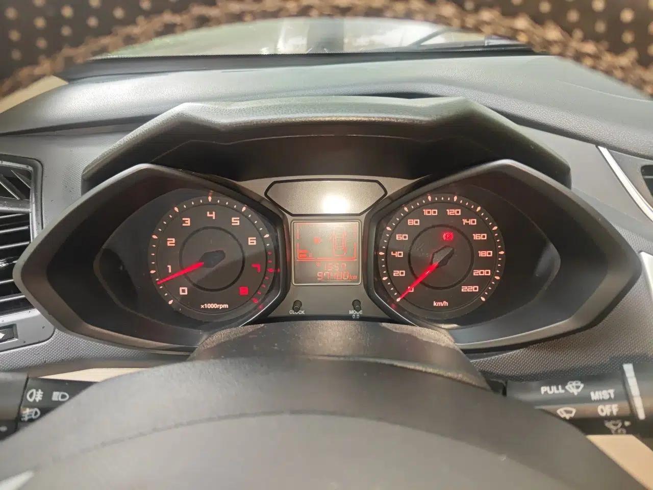 Chery Fengyun 2 2015 1.5L Manual New Edition — миниатюра 11