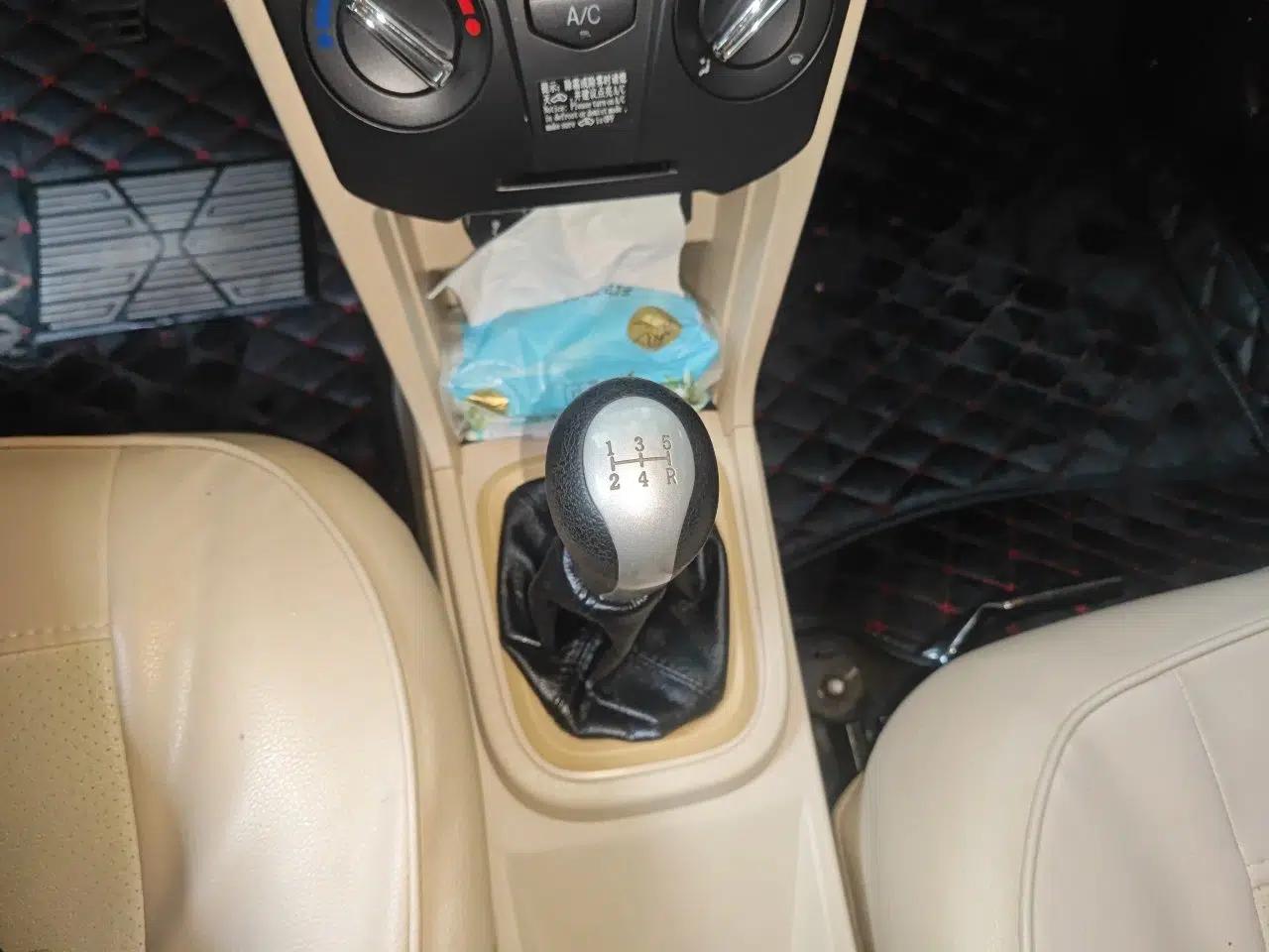 Chery Fengyun 2 2015 1.5L Manual New Edition — миниатюра 14
