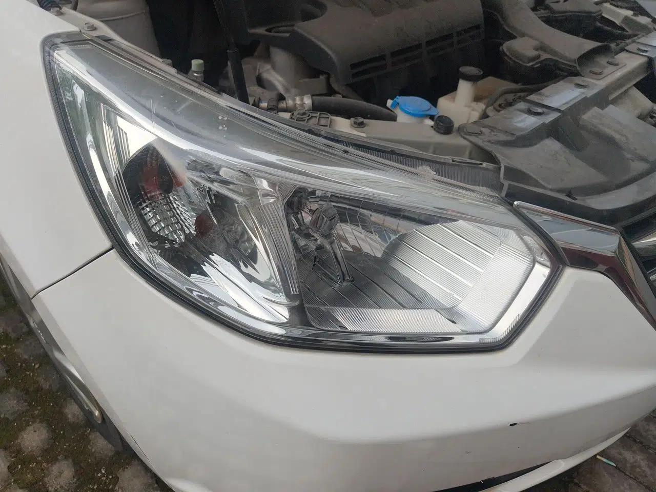 Venucia R50 2015 1.6L Manual Fashion Edition — миниатюра 7