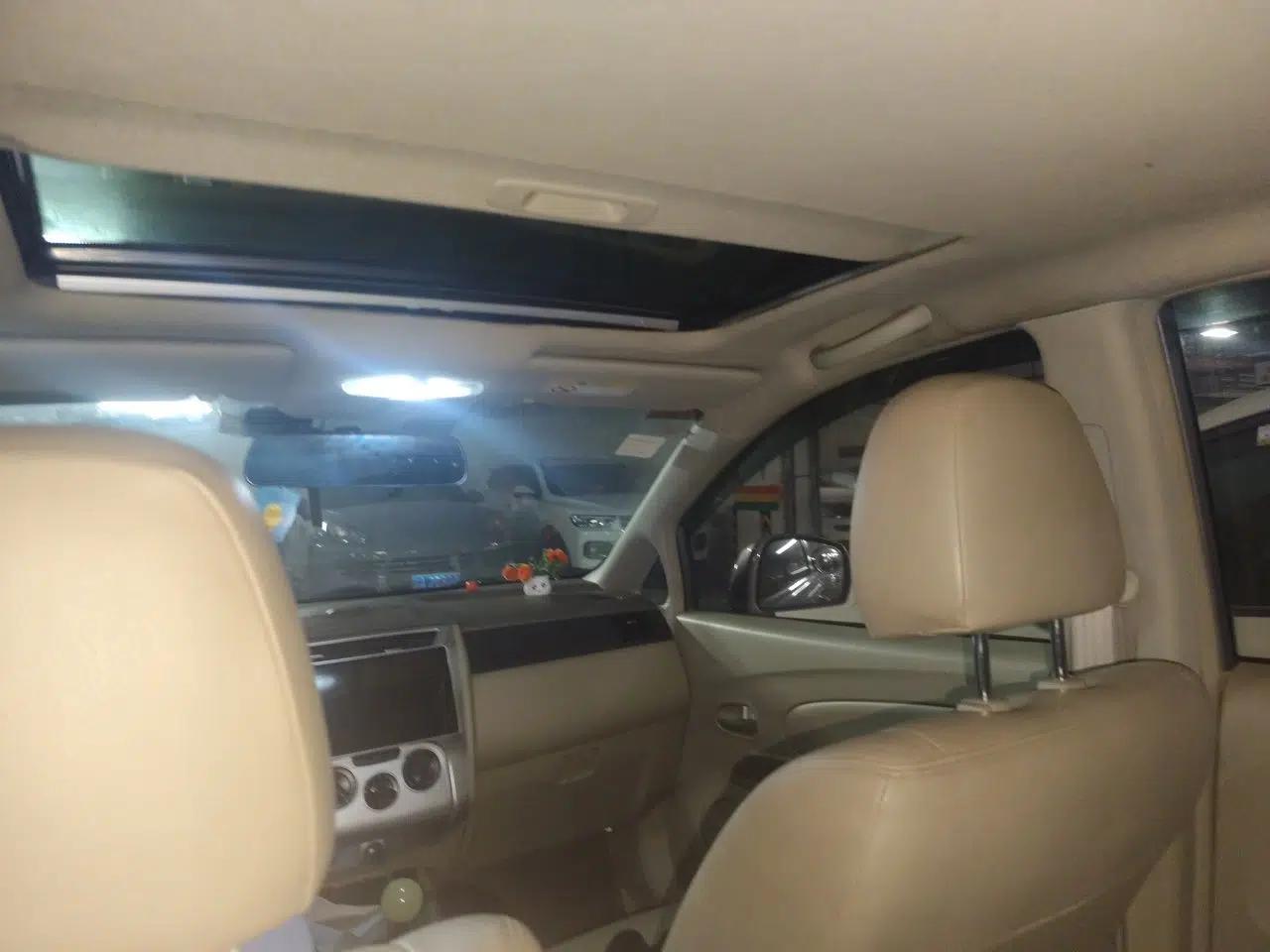 Venucia D50 2013 1.6L Manual Luxury Edition — миниатюра 18